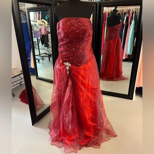 Elegant Red Strapless Gown with Rhinestone Accents